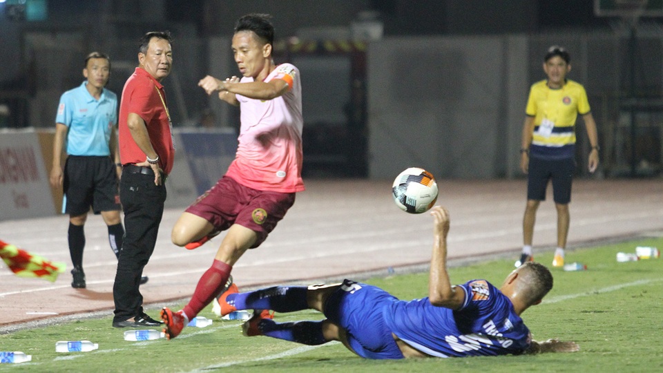 Sài Gòn FC chia điểm với Quảng Nam trên sân nhà - 5 Sài Gòn FC chia điểm với Quảng Nam trên sân nhà - 5