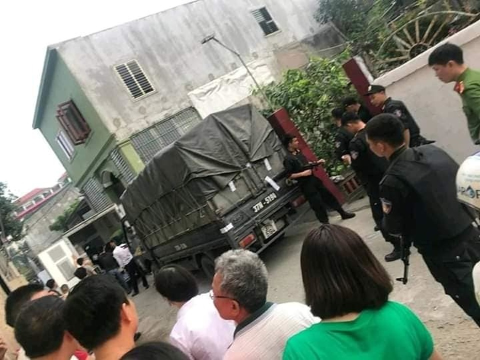 Bắt nhóm đối tượng ôm 600 kg ma tuý đá - 1 Bắt nhóm đối tượng ôm 600 kg ma tuý đá - 1