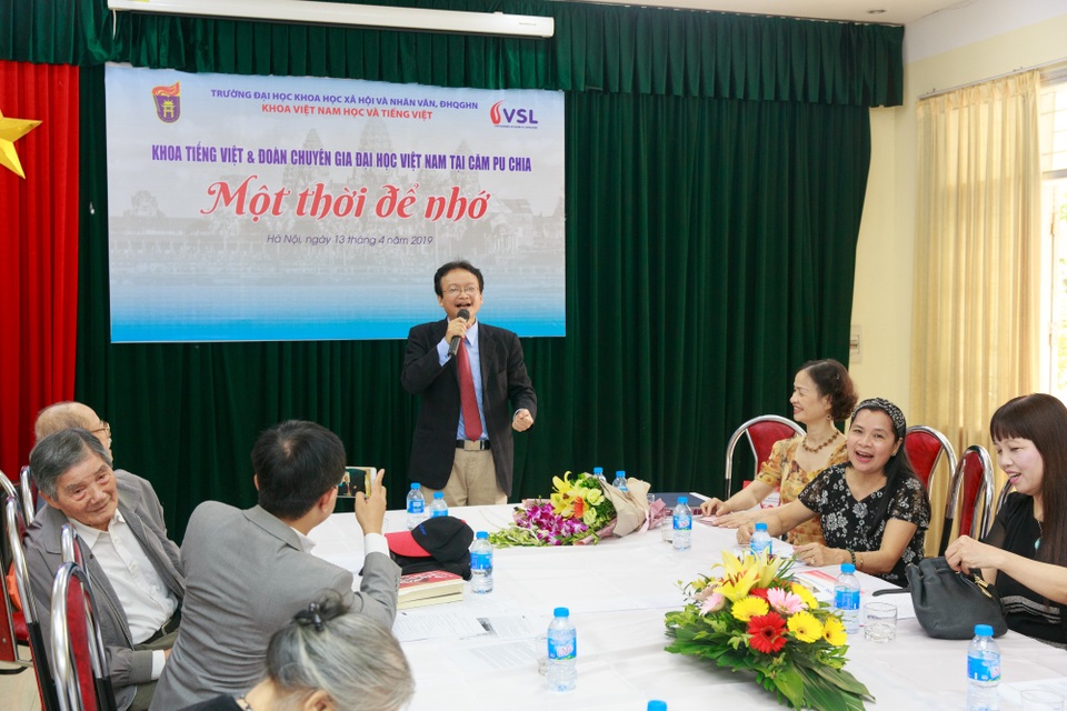 Xúc động câu chuyện của những giáo viên đi dạy tiếng Việt ở Căm- pu- chia - 6 Xúc động câu chuyện của những giáo viên đi dạy tiếng Việt ở Căm- pu- chia - 6