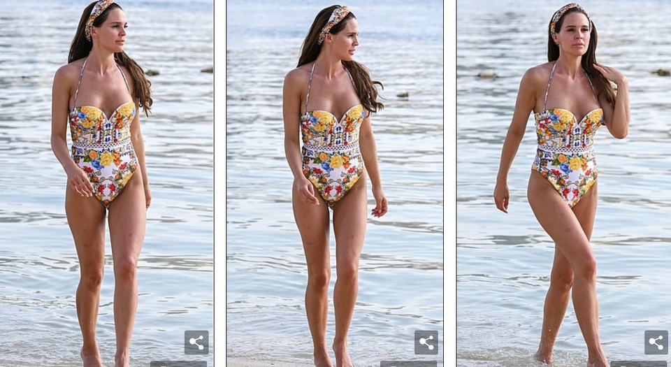 Danielle Lloyd vẫn thon thả sau khi sinh 4 con - 1 Danielle Lloyd vẫn thon thả sau khi sinh 4 con - 1