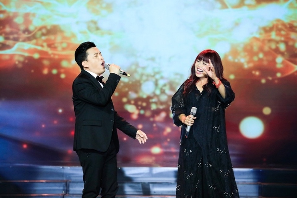 Dàn sao Việt xúc động chia tay MC Quỳnh Hương tại “Thay lời muốn nói” - 9 Dàn sao Việt xúc động chia tay MC Quỳnh Hương tại “Thay lời muốn nói” - 9
