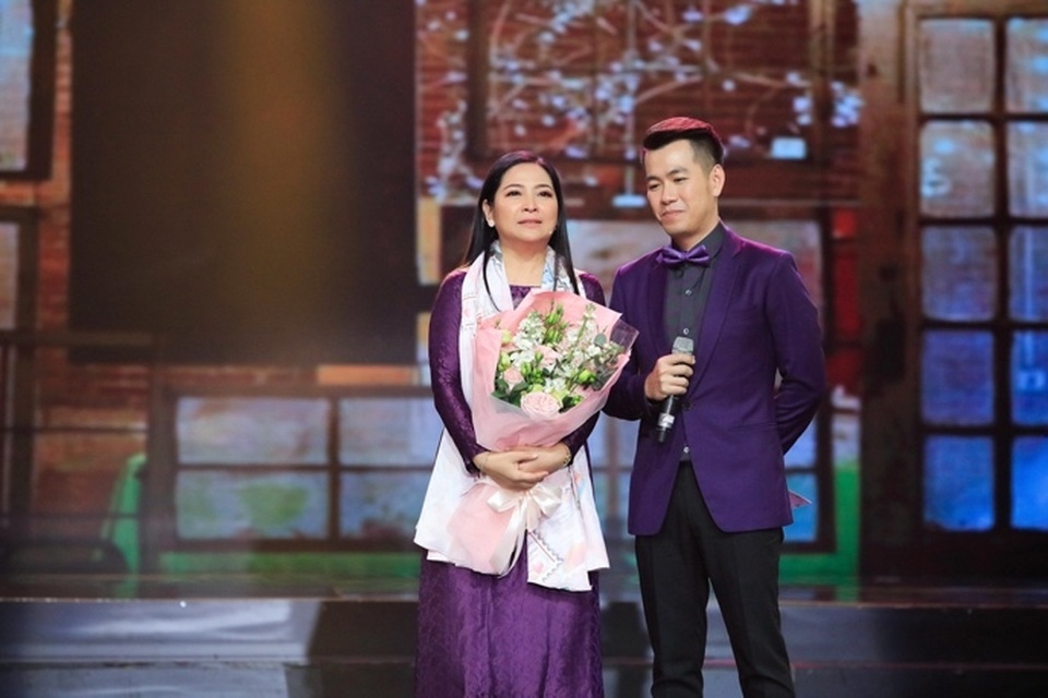 Dàn sao Việt xúc động chia tay MC Quỳnh Hương tại “Thay lời muốn nói” - 15 Dàn sao Việt xúc động chia tay MC Quỳnh Hương tại “Thay lời muốn nói” - 15