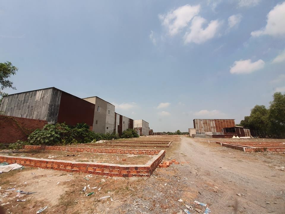 Hàng trăm hecta đất cấm bị xẻ thịt, nhà trái phép mọc... như nấm tại TP.HCM! - 10