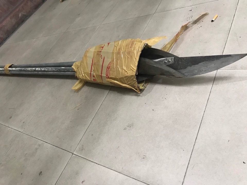 Bắt 9 côn đồ nhí nghi chém người dã man bằng dao mổ lợn - 2 Bắt 9 côn đồ nhí nghi chém người dã man bằng dao mổ lợn - 2