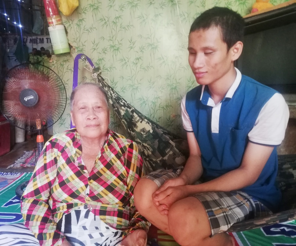 Tui chết cũng được nhưng cháu mù mồ côi biết sống ra sao? - 9