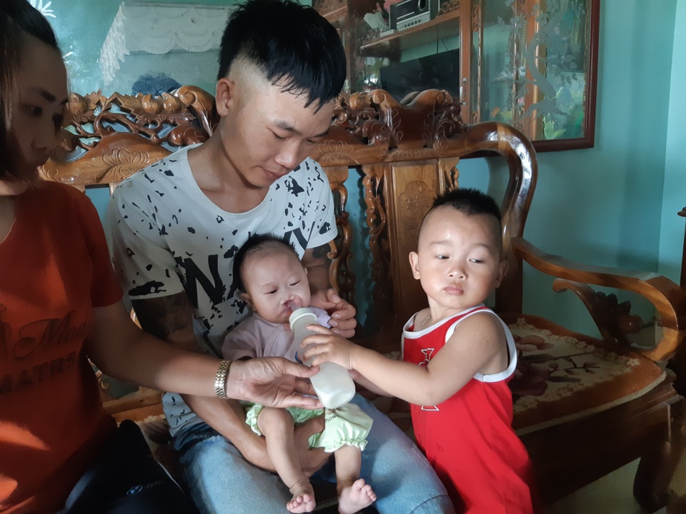Mong manh số phận bé 4 tháng tuổi bị tim bẩm sinh, hở hàm ếch đợi một phép màu! - 7 Mong manh số phận bé 4 tháng tuổi bị tim bẩm sinh, hở hàm ếch đợi một phép màu! - 7