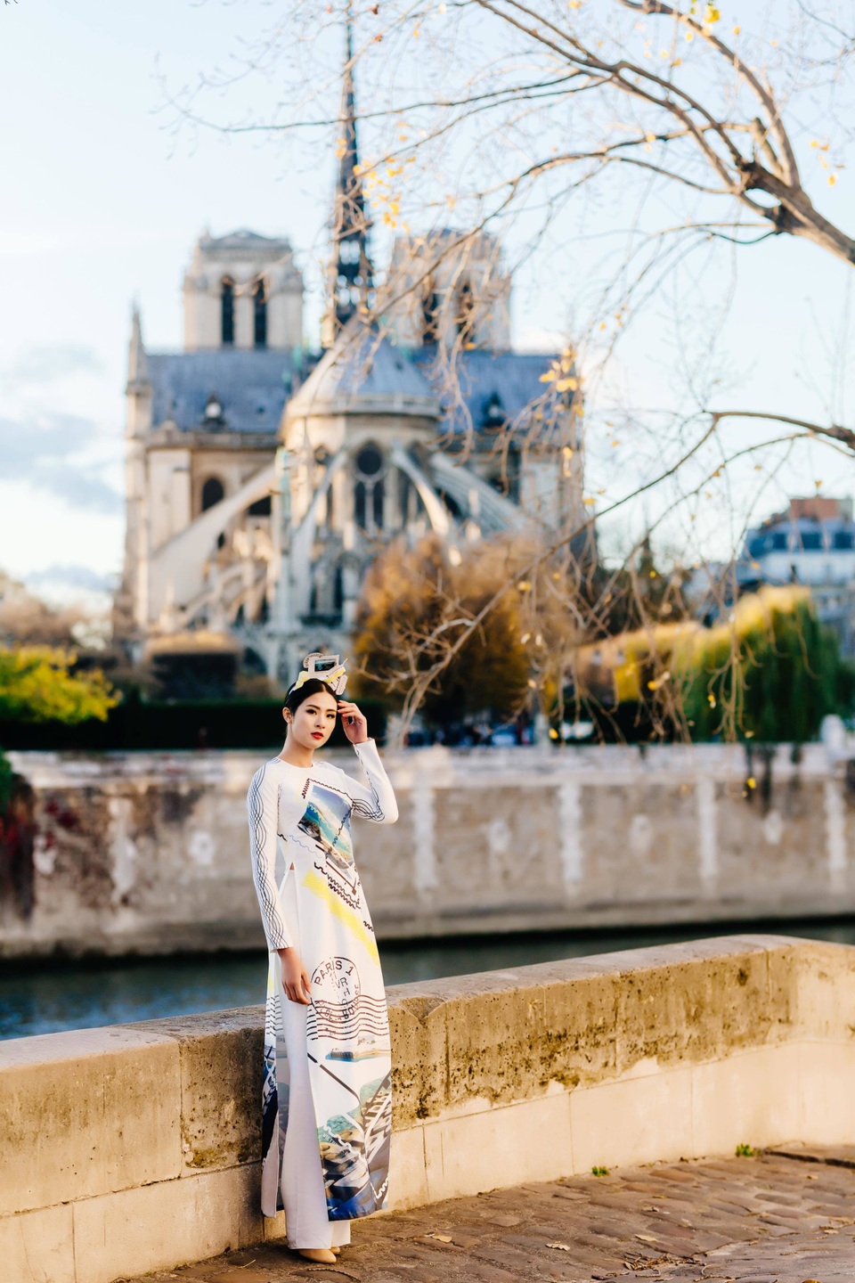 Hoa hậu Ngọc Hân, Phí Linh xót xa kể kí ức về Nhà thờ Đức Bà Paris - 1 Hoa hậu Ngọc Hân, Phí Linh xót xa kể kí ức về Nhà thờ Đức Bà Paris - 1