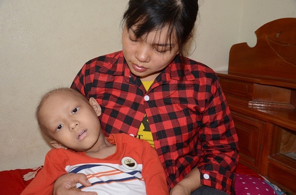 Thắt lòng đôi mắt đầy ám ảnh của cậu bé 9 tuổi giữa lằn ranh sinh tử - 11 Thắt lòng đôi mắt đầy ám ảnh của cậu bé 9 tuổi giữa lằn ranh sinh tử - 11