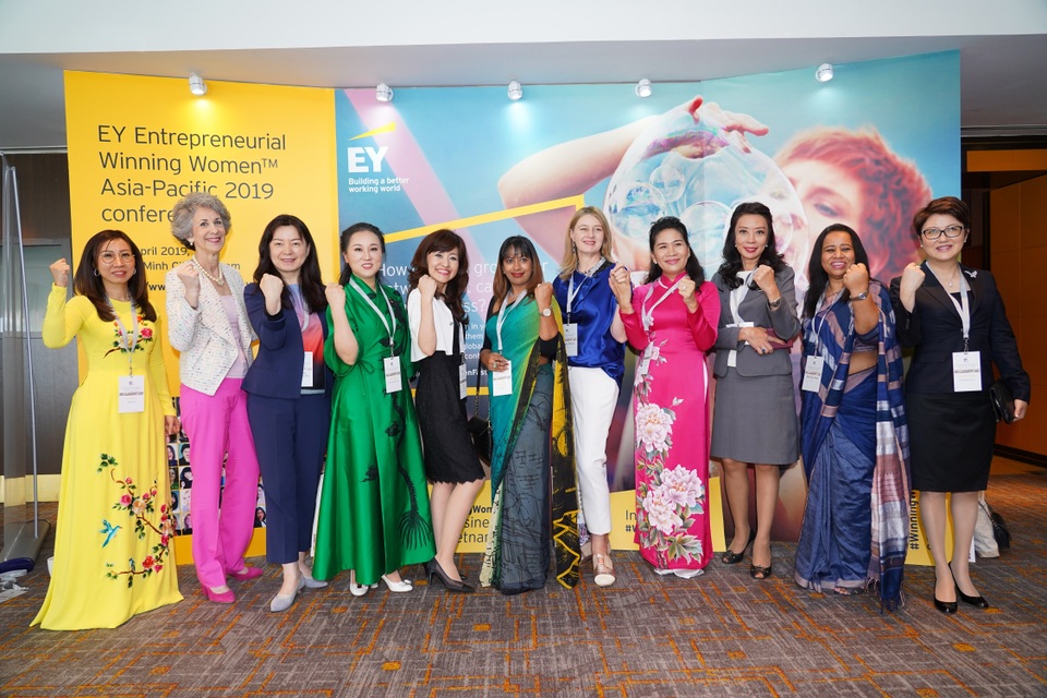 Nữ bác sĩ Việt đầu tiên lọt top Nữ doanh nhân thành công Châu Á – TBD - 3 Nữ bác sĩ Việt đầu tiên lọt top Nữ doanh nhân thành công Châu Á – TBD - 3