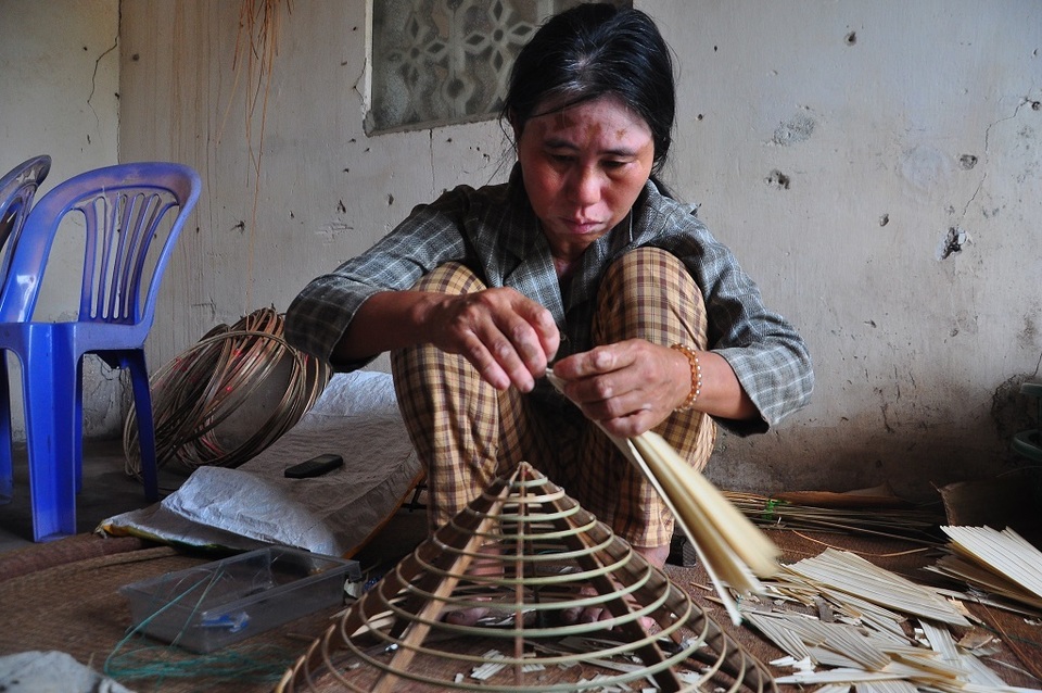 Người phụ nữ mang khuôn mặt lạ cả đời cóp nhặt chờ ngày chữa bệnh hiểm cho em! - 7