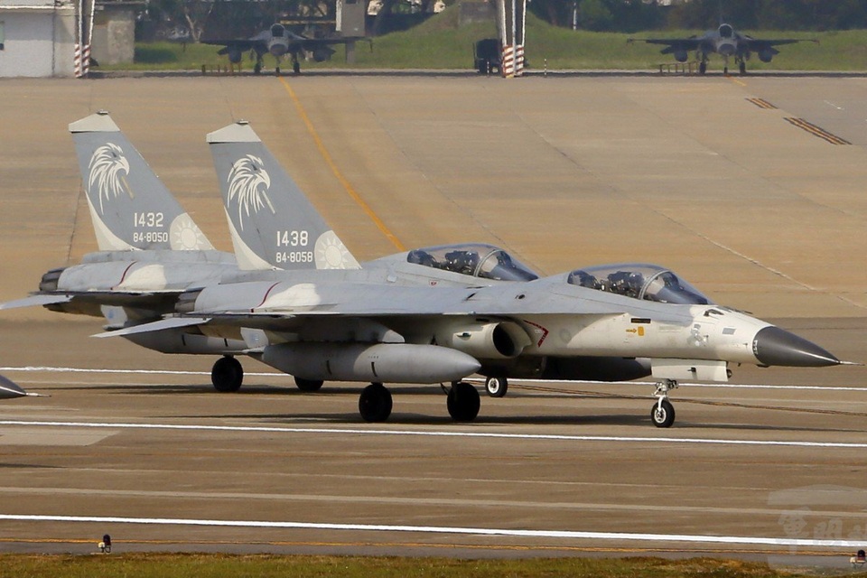 Mỹ bán gói hỗ trợ 500 triệu USD cho máy bay F-16 của Đài Loan - 1 Mỹ bán gói hỗ trợ 500 triệu USD cho máy bay F-16 của Đài Loan - 1