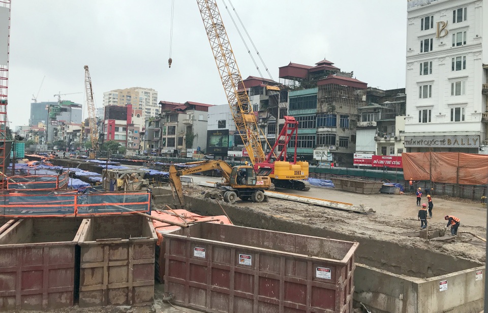 Hình ảnh tuyến đường sắt mỗi năm làm được 1 kilomet Nhổn - Ga Hà Nội - 11 Hình ảnh tuyến đường sắt mỗi năm làm được 1 kilomet Nhổn - Ga Hà Nội - 11