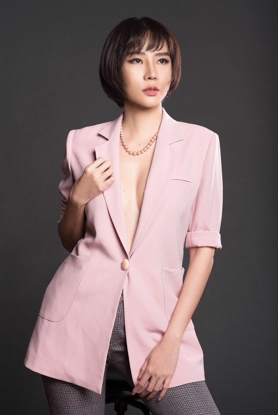 Chia tay bạn trai, Dương Yến Ngọc gợi cảm khoe ngực đầy tuổi 40 - 7 Chia tay bạn trai, Dương Yến Ngọc gợi cảm khoe ngực đầy tuổi 40 - 7