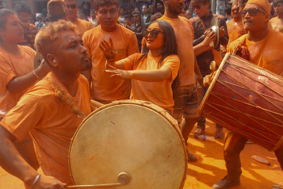 Bình minh đỏ: Lễ hội Sindoor Jatra ở Nepal - 3 Bình minh đỏ: Lễ hội Sindoor Jatra ở Nepal - 3