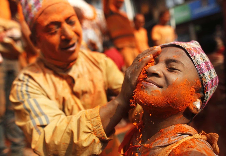 Bình minh đỏ: Lễ hội Sindoor Jatra ở Nepal - 6 Bình minh đỏ: Lễ hội Sindoor Jatra ở Nepal - 6