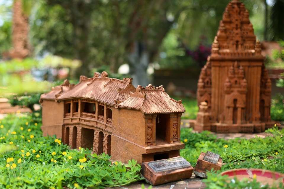 Đặc sắc phiên bản Nhà thờ Đức Bà Paris đất nung tại Việt Nam - 14