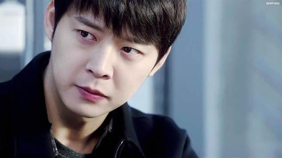 “Hoàng tử gác mái” Park Yoochun bị cảnh sát khám xét nhà riêng - 1 “Hoàng tử gác mái” Park Yoochun bị cảnh sát khám xét nhà riêng - 1