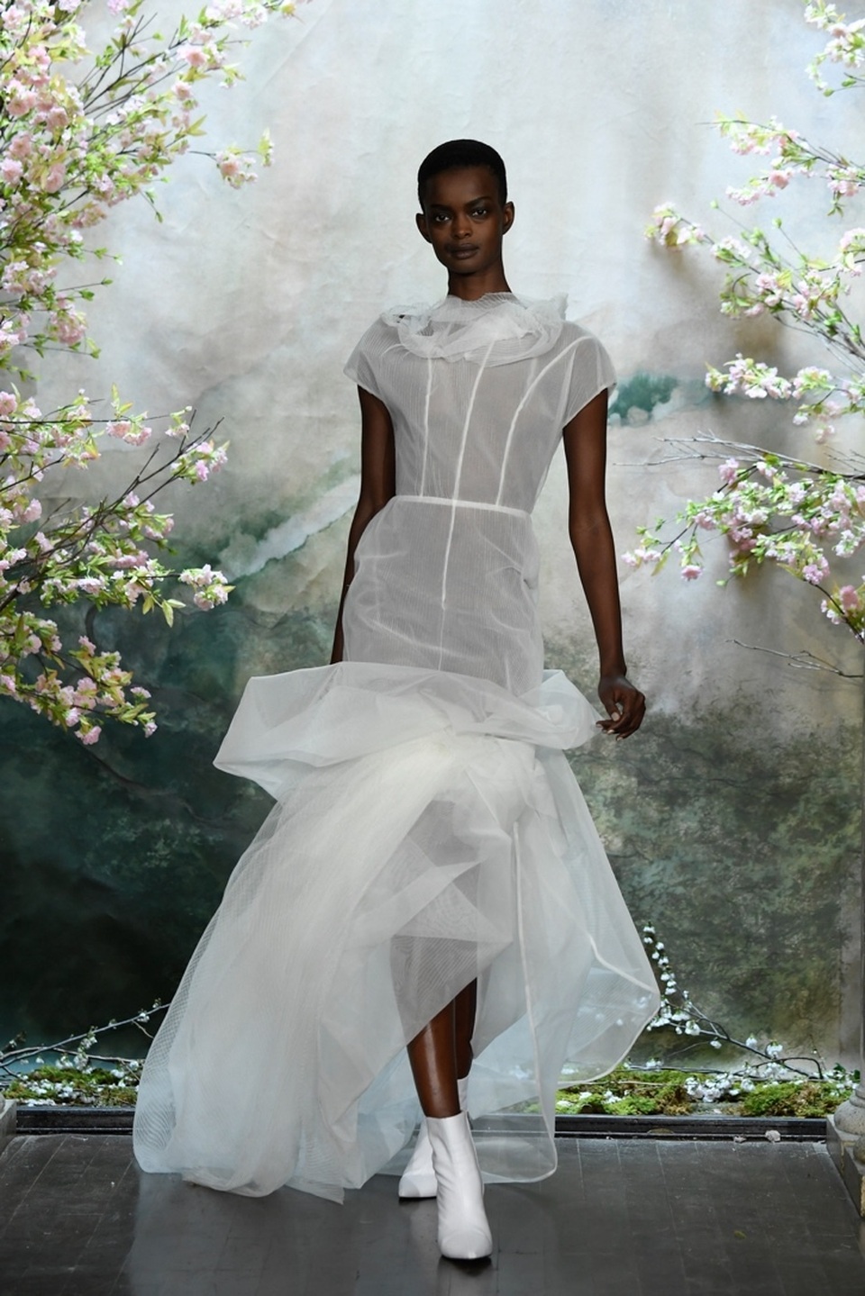 PHUONG MY với show diễn đầy cảm xúc tại New York Fashion Week Bridal - 3 PHUONG MY với show diễn đầy cảm xúc tại New York Fashion Week Bridal - 3