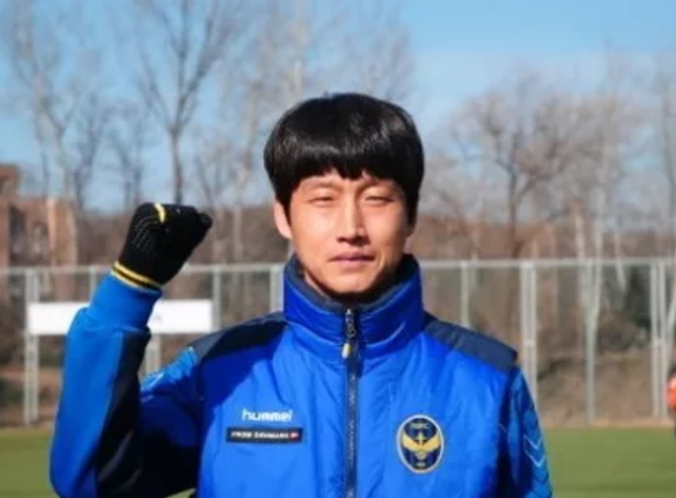 Tân HLV Incheon United: “Công Phượng dễ đuối sức vì yếu thể lực” - 1 Tân HLV Incheon United: “Công Phượng dễ đuối sức vì yếu thể lực” - 1