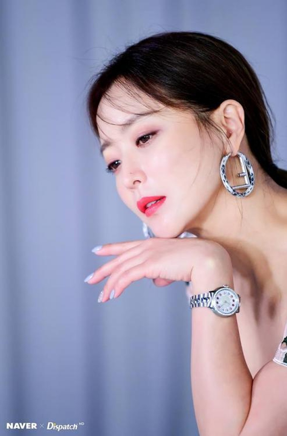 Gương mặt sưng phù của biểu tượng nhan sắc xứ Hàn Kim Hee Sun khiến fan hoang mang - 10 Gương mặt sưng phù của biểu tượng nhan sắc xứ Hàn Kim Hee Sun khiến fan hoang mang - 10