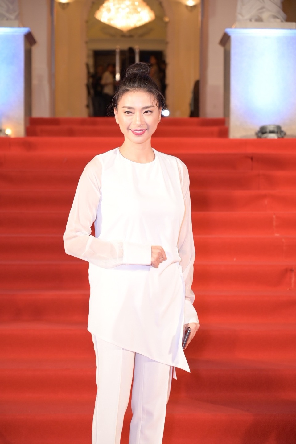 Á hậu Phương Nga và bạn trai Bình An tình tứ trên thảm đỏ - 14 Á hậu Phương Nga và bạn trai Bình An tình tứ trên thảm đỏ - 14