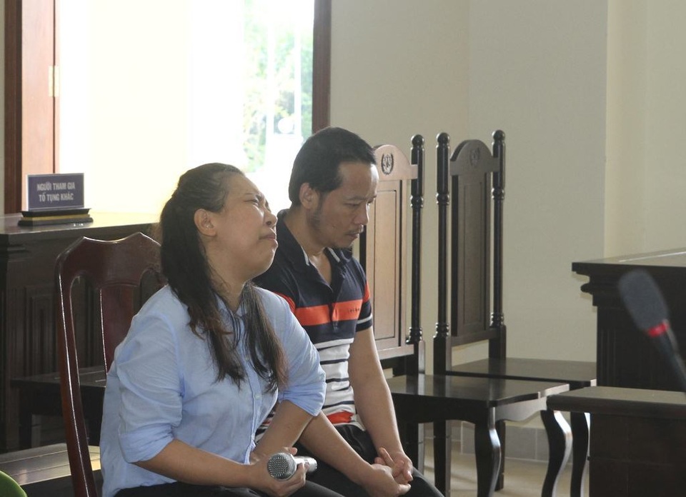 Cựu nhà báo nhận tiền để gỡ bài đã đăng bị tuyên phạt 4 năm tù giam - 2 Cựu nhà báo nhận tiền để gỡ bài đã đăng bị tuyên phạt 4 năm tù giam - 2