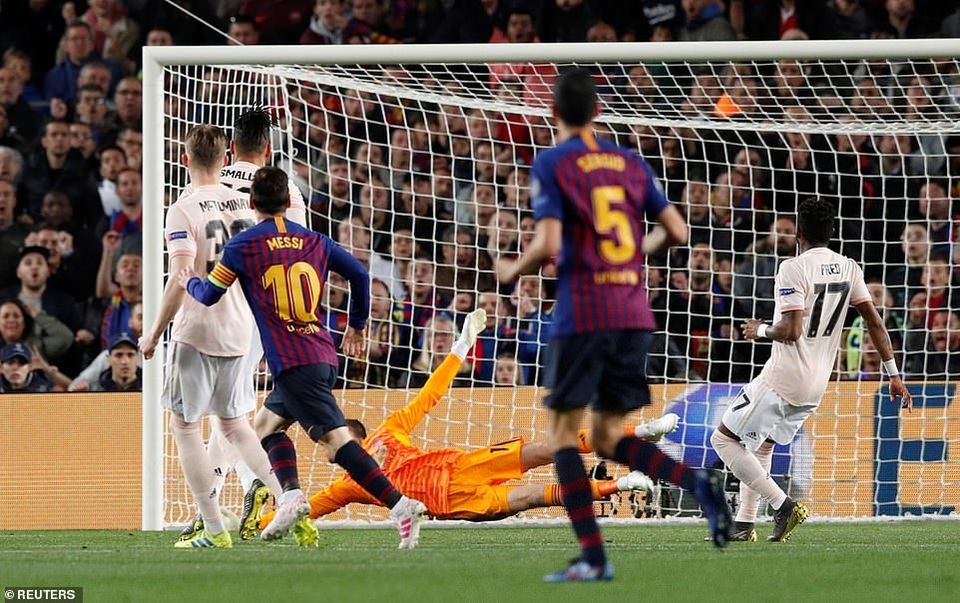 Những khoảnh khắc Messi khiến Man Utd tan vỡ giấc mơ Champions League - 8 Những khoảnh khắc Messi khiến Man Utd tan vỡ giấc mơ Champions League - 8
