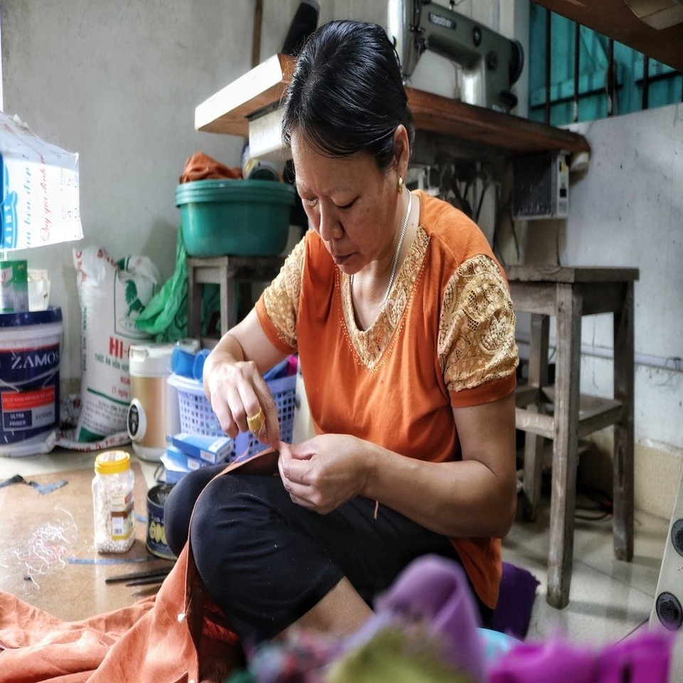 Hà Nội: Độc đáo nơi đàn ông sinh ra để làm nghề may vá - 3 Hà Nội: Độc đáo nơi đàn ông sinh ra để làm nghề may vá - 3