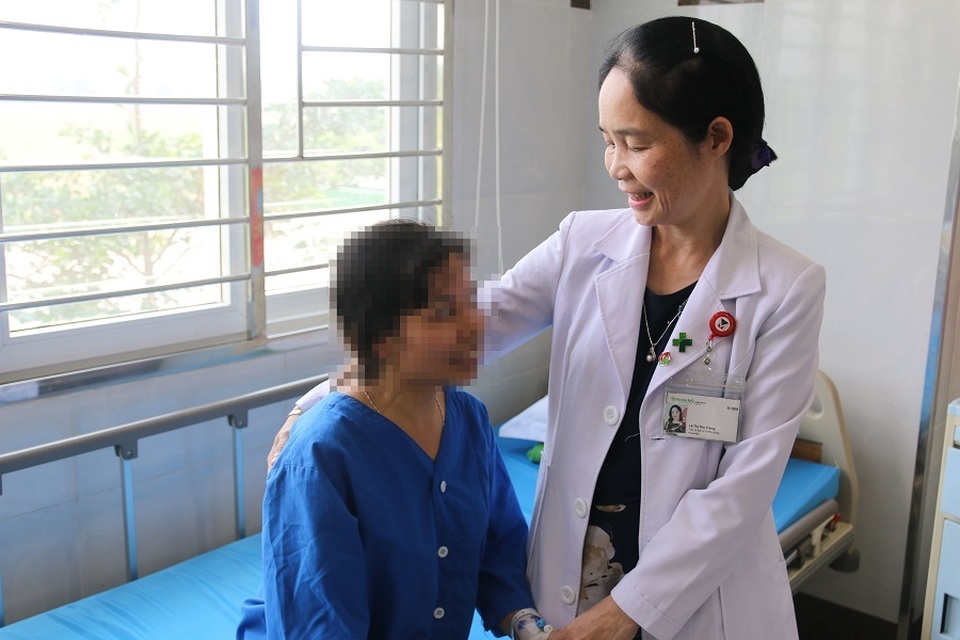Đau bụng quặn thắt vùng thượng vị, coi chừng nhiễm giun - 2 Đau bụng quặn thắt vùng thượng vị, coi chừng nhiễm giun - 2