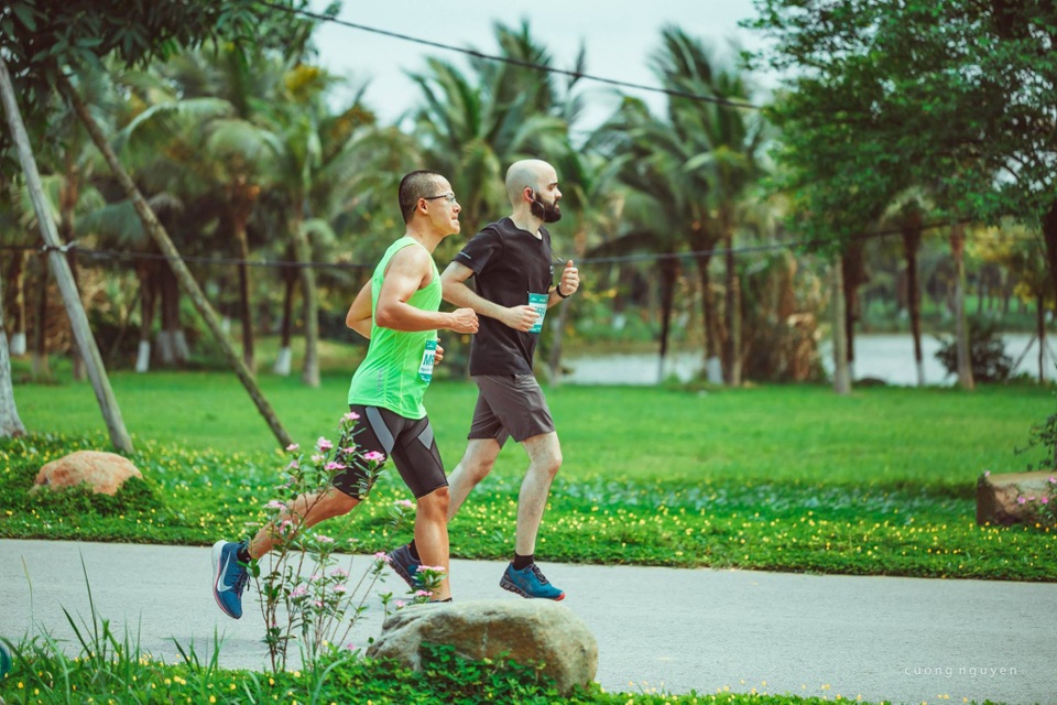 Cộng đồng runners ngất ngây với đường chạy xanh đẹp nhất miền Bắc - 5 Cộng đồng runners ngất ngây với đường chạy xanh đẹp nhất miền Bắc - 5