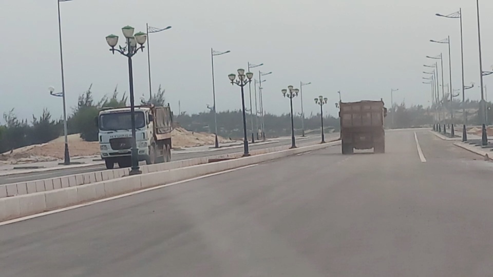 Quảng Bình: “Trảm” doanh nghiệp lớn ngang nhiên trộm cát! - 2 Quảng Bình: “Trảm” doanh nghiệp lớn ngang nhiên trộm cát! - 2