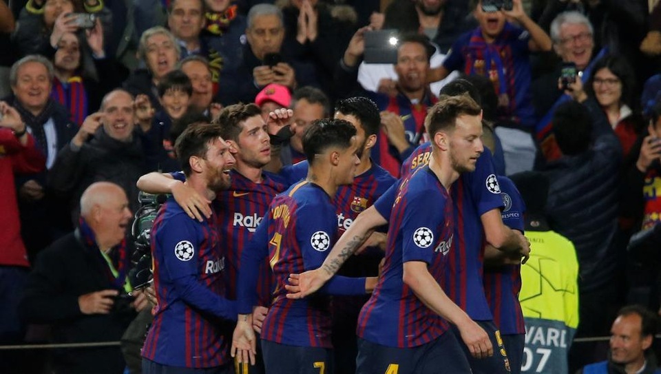 Barcelona 3-0 Man Utd: Lionel Messi chói sáng - 2