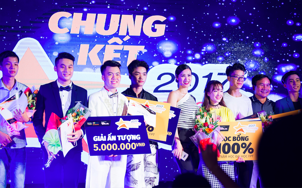 ĐH FPT tung quỹ học bổng hơn 3 tỉ đồng chiêu mộ học sinh tài năng - 2 ĐH FPT tung quỹ học bổng hơn 3 tỉ đồng chiêu mộ học sinh tài năng - 2