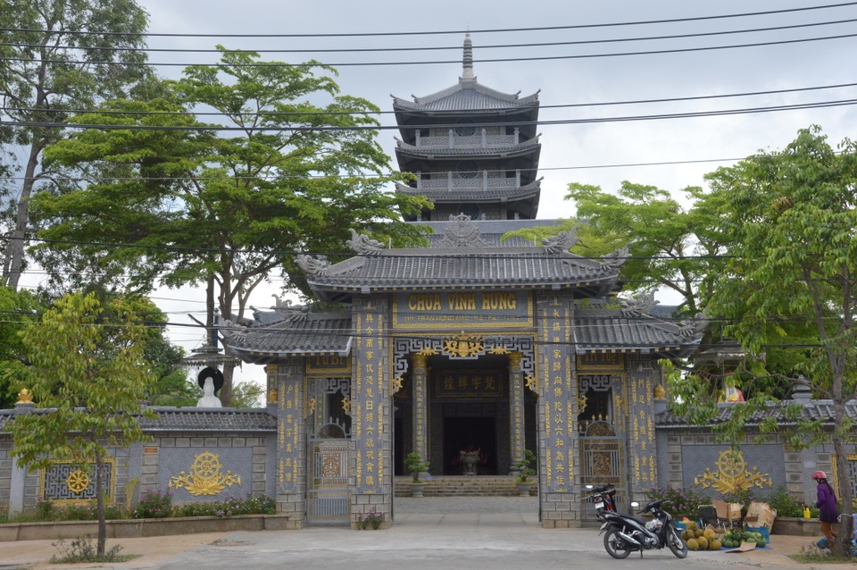 Độc đáo chùa xây bằng đá nguyên khối ở Sóc Trăng - 1 Độc đáo chùa xây bằng đá nguyên khối ở Sóc Trăng - 1