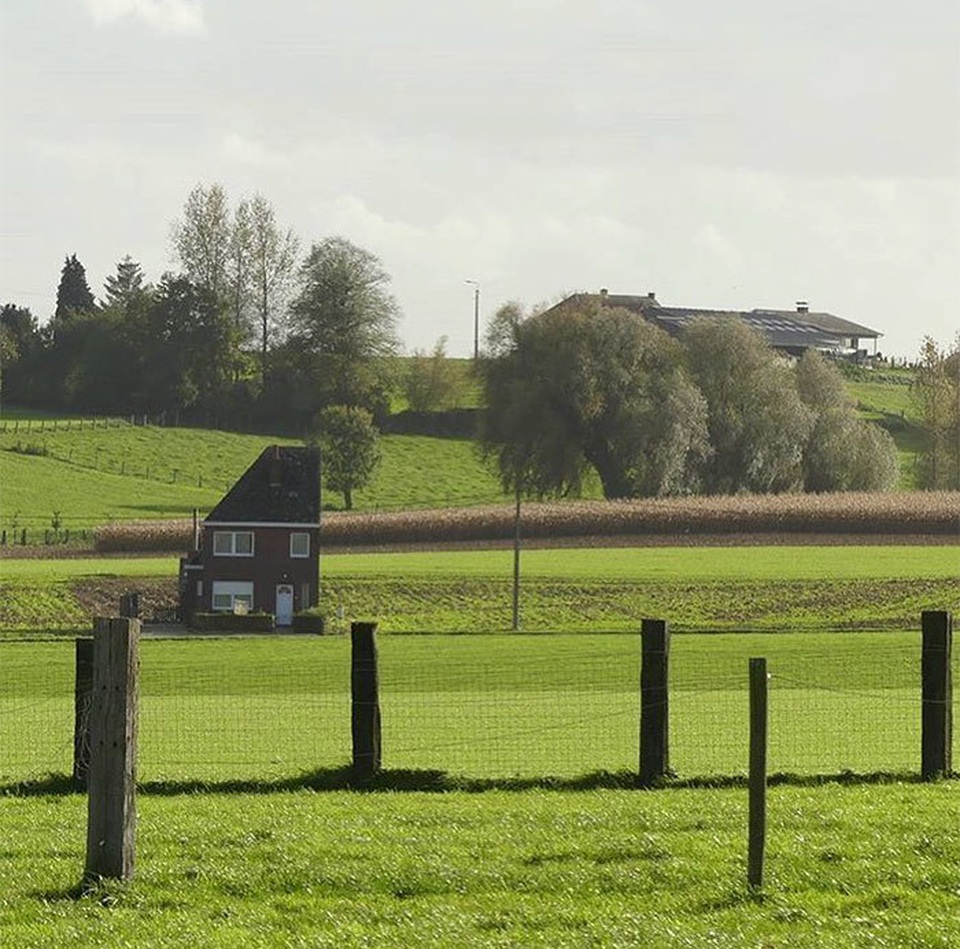 Chết cười với những ngôi nhà “xấu hết phần người khác” - 12 Chết cười với những ngôi nhà “xấu hết phần người khác” - 12