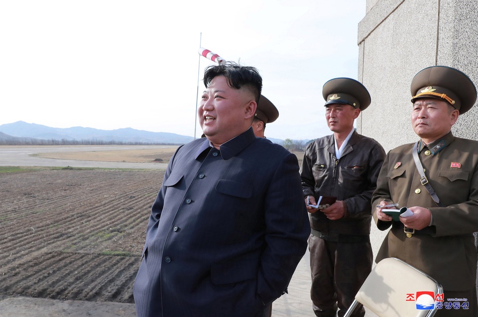 Ông Kim Jong-un thị sát không quân giữa lúc đàm phán bế tắc với Mỹ - 1 Ông Kim Jong-un thị sát không quân giữa lúc đàm phán bế tắc với Mỹ - 1
