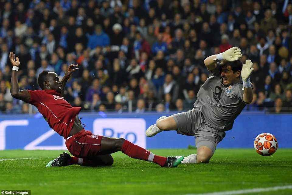 Porto 1-4 Liverpool: Mane, Salah, Firmino cùng ghi bàn - 1 Porto 1-4 Liverpool: Mane, Salah, Firmino cùng ghi bàn - 1