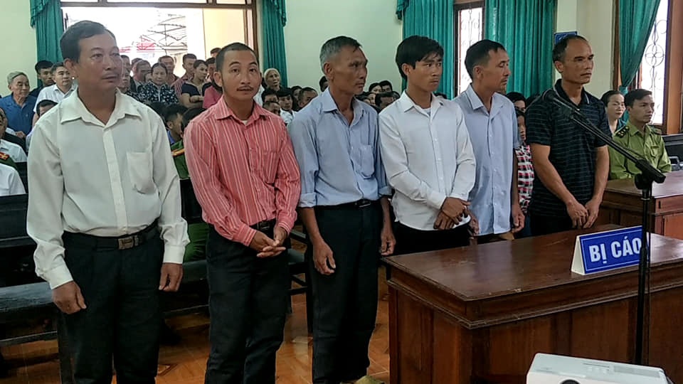 Giết 1 cá thể voọc quý hiếm, 6 lão nông lĩnh án - 1 Giết 1 cá thể voọc quý hiếm, 6 lão nông lĩnh án - 1