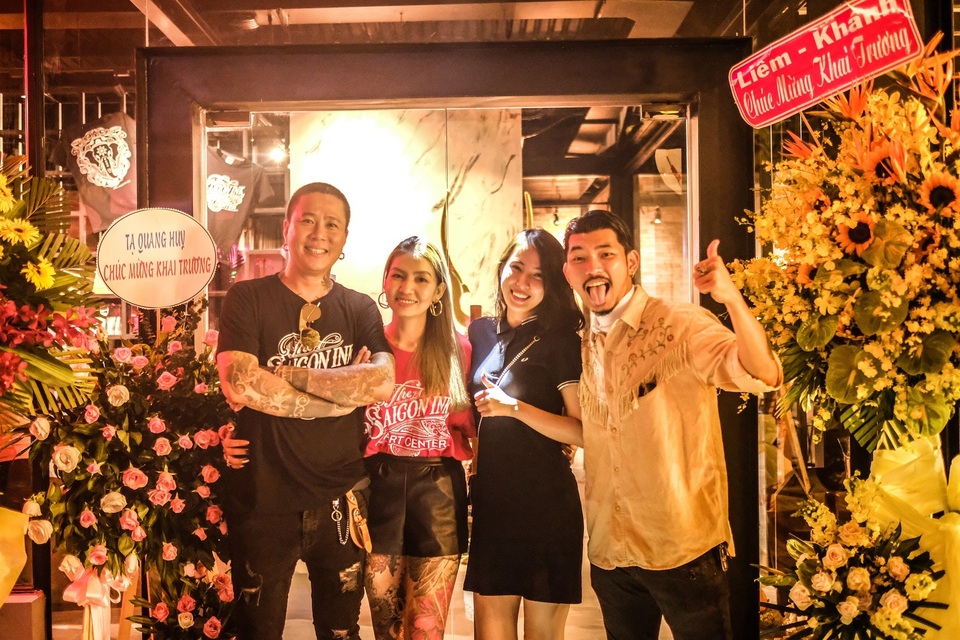 Nghệ nhân Tattoo Danis Nguyễn khai trương Saigon Ink Art Center SaiGon DrInk Bistro - 2 Nghệ nhân Tattoo Danis Nguyễn khai trương Saigon Ink Art Center SaiGon DrInk Bistro - 2