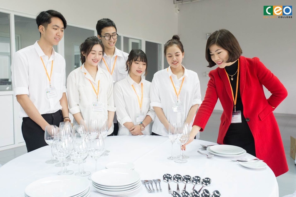 Cơ hội tuyệt vời cho sinh viên Ngoại ngữ khi có thêm chứng chỉ nghiệp vụ Du lịch - 4