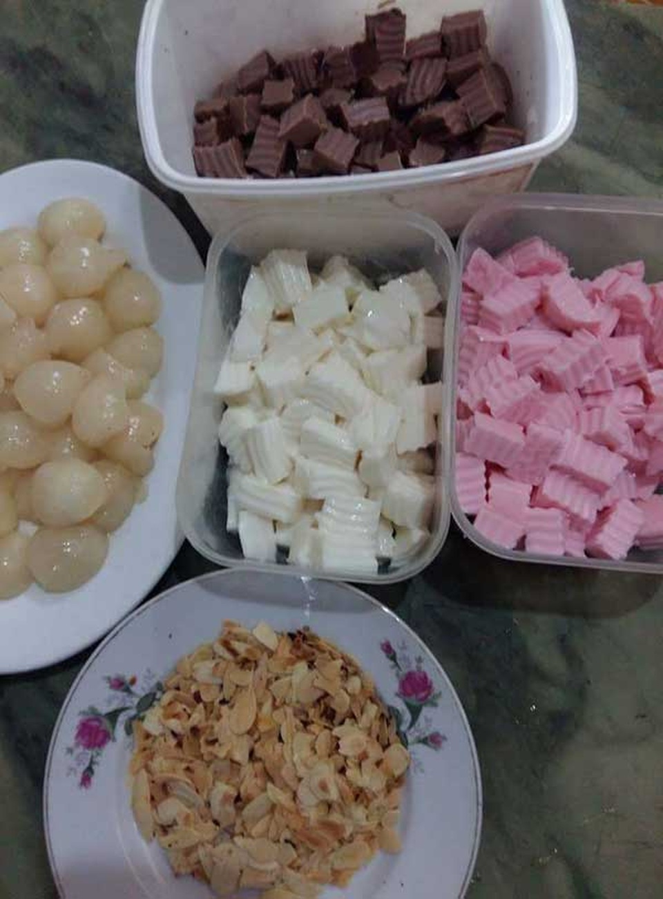 Hướng dẫn cách nấu chè khúc bạch ngon mà đơn giản - 4 Hướng dẫn cách nấu chè khúc bạch ngon mà đơn giản - 4