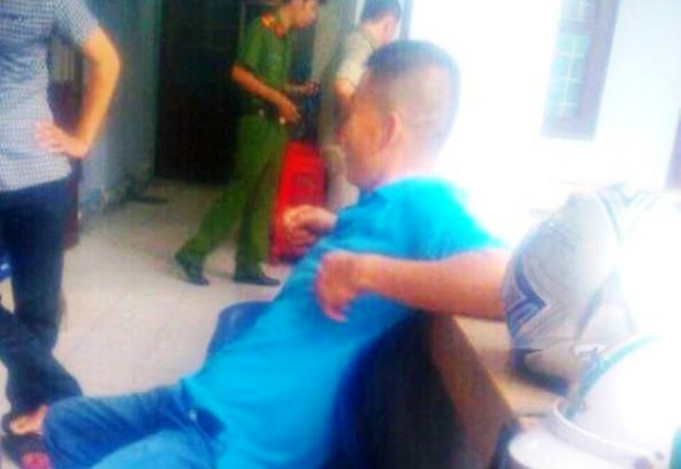 Tài xế lái ô tô “ép” chết CSGT từng ném “bom khói” vào ngân hàng - 4