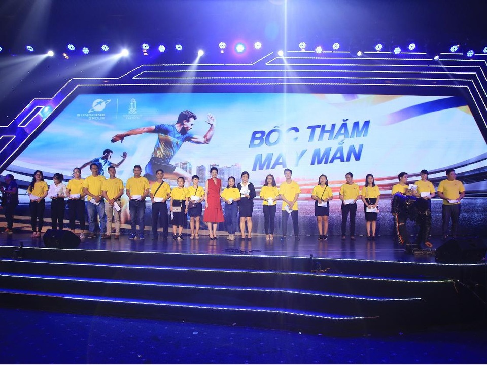 Mãn nhãn cùng lễ kick off “Run Up The Sunshine” đến từ Sunshine Group - 10 Mãn nhãn cùng lễ kick off “Run Up The Sunshine” đến từ Sunshine Group - 10
