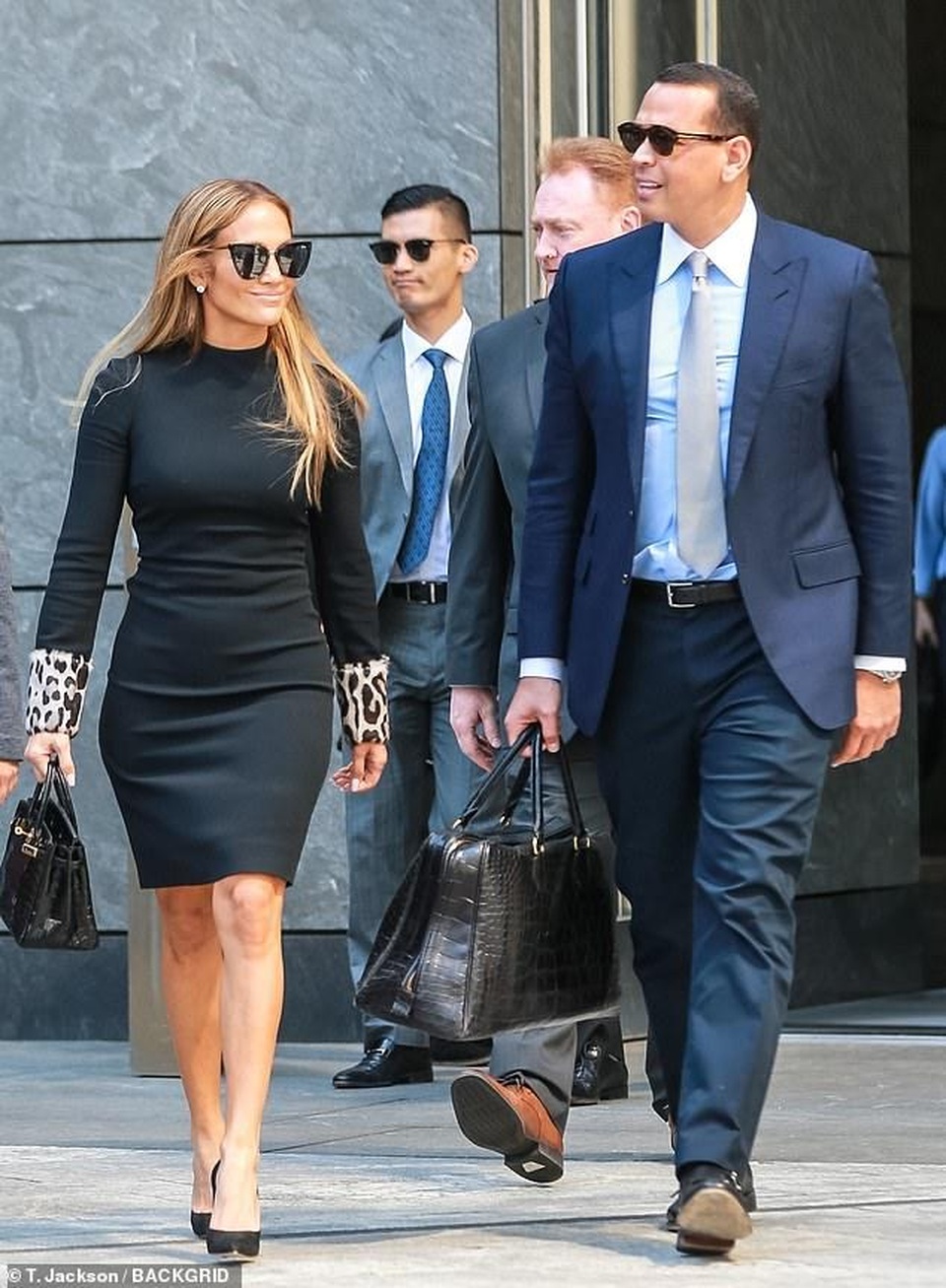 Jennifer Lopez hạnh phúc xuất hiện bên bồ trẻ - 6