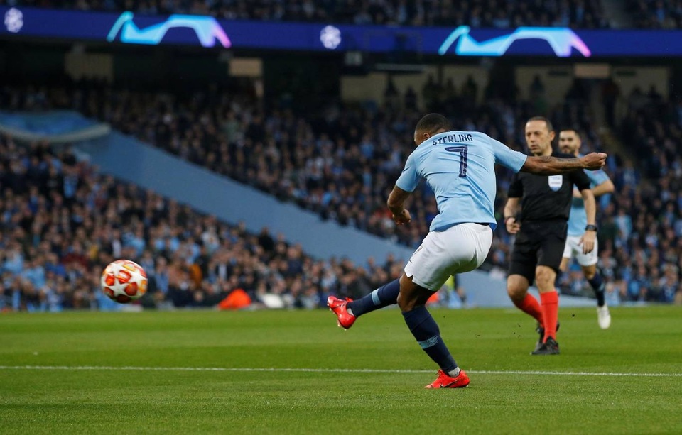Nhìn lại cơn mưa bàn thắng ở trận đấu giữa Man City và Tottenham - 4 Nhìn lại cơn mưa bàn thắng ở trận đấu giữa Man City và Tottenham - 4