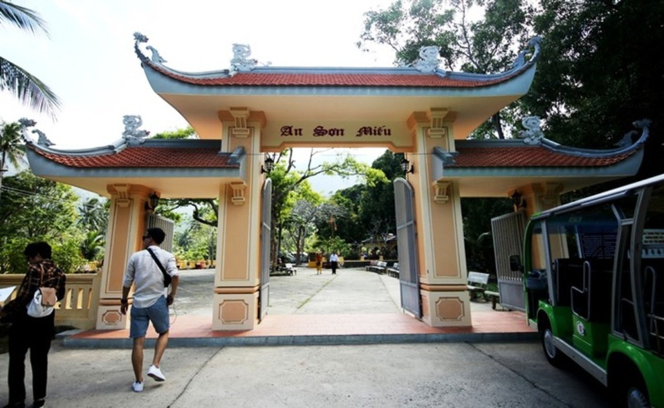 Nhân viên ngân hàng giúp phá án trộm tiền công đức - 1 Nhân viên ngân hàng giúp phá án trộm tiền công đức - 1
