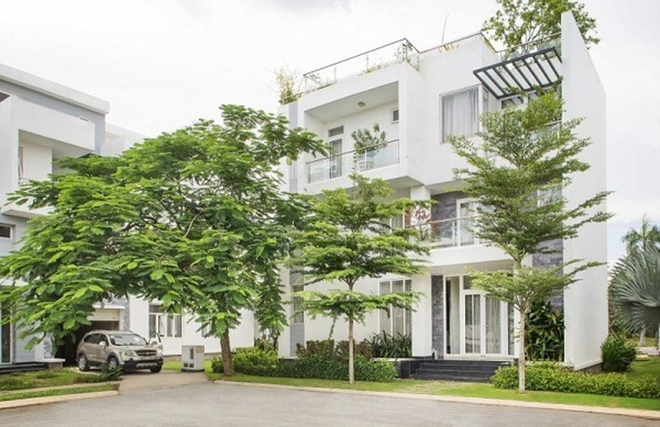 Siết tín dụng bất động sản cao cấp: Kéo dài sẽ ảnh hưởng tới thị trường - 1 Siết tín dụng bất động sản cao cấp: Kéo dài sẽ ảnh hưởng tới thị trường - 1