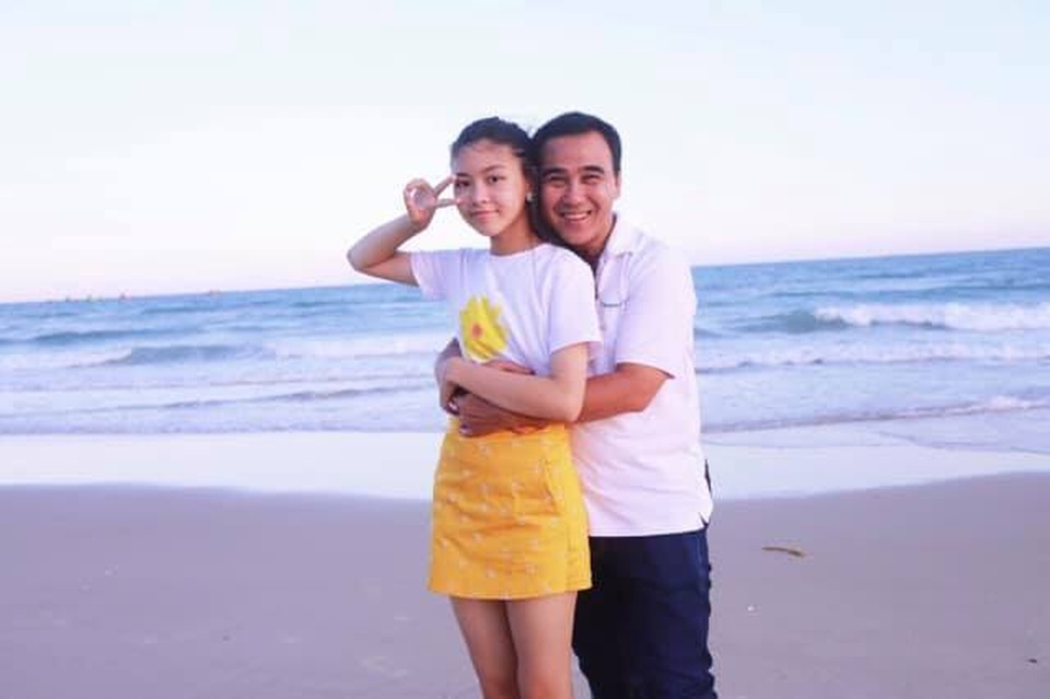 Con gái Quyền Linh ra dáng thiếu nữ xinh đẹp dịu dàng như Hoa hậu tương lai - 11 Con gái Quyền Linh ra dáng thiếu nữ xinh đẹp dịu dàng như Hoa hậu tương lai - 11