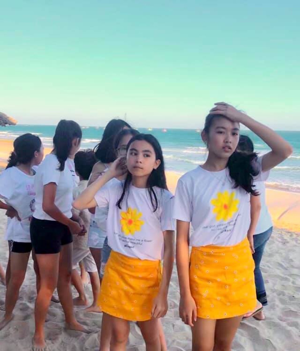 Con gái Quyền Linh ra dáng thiếu nữ xinh đẹp dịu dàng như Hoa hậu tương lai - 13 Con gái Quyền Linh ra dáng thiếu nữ xinh đẹp dịu dàng như Hoa hậu tương lai - 13