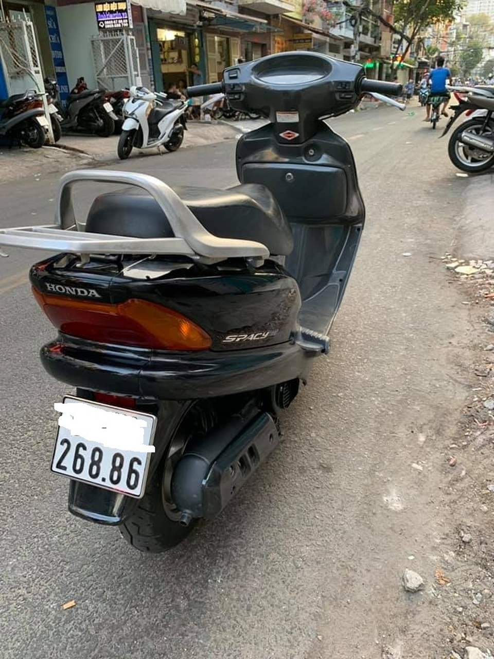 Những chiếc Honda Spacy giá hàng trăm triệu gây sốt - 2 Những chiếc Honda Spacy giá hàng trăm triệu gây sốt - 2